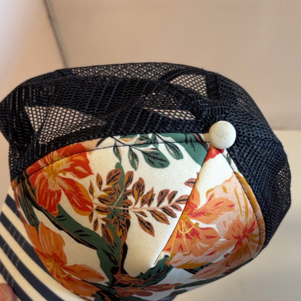 Roxy Navy Blue Trucker Hat with floral and stripes - Picture 4 of 5